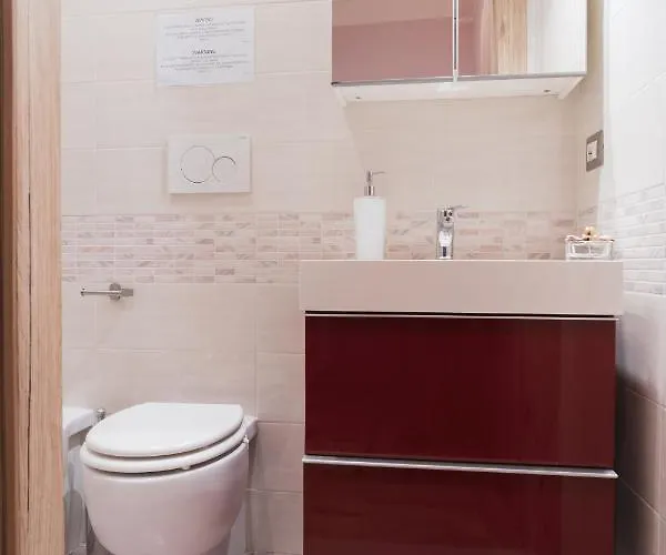 Royal - Elegante Nel Cuore Di Gasthuis 3*